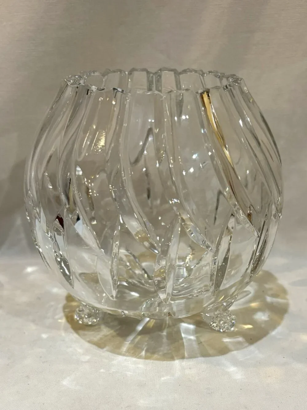 VTG 3-Footed Crystal Rose Bowl Sawtooth Edge